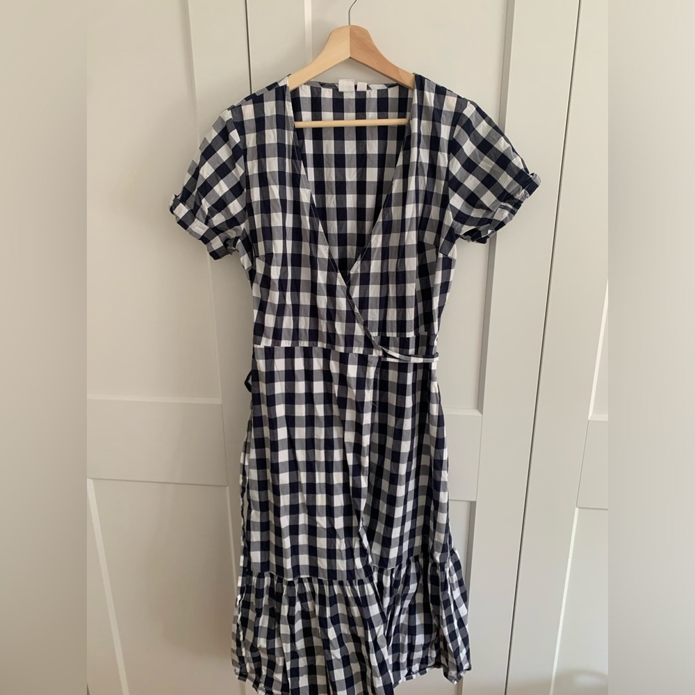 Gingham print GAP ruffled hem wrap dress